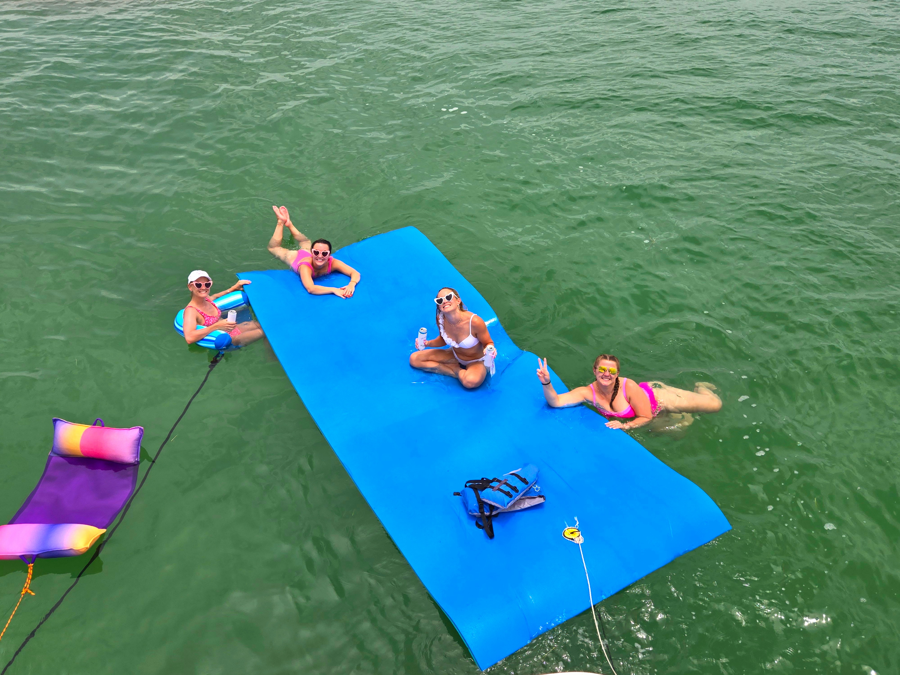 Rock Star Yachts Charter - fun on the water